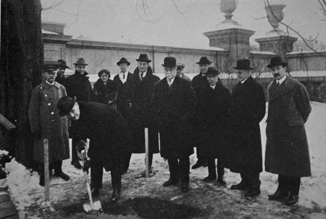The ground breaking of the Columbia Business School building in 1923. Photo courtesy of Columbia Business School