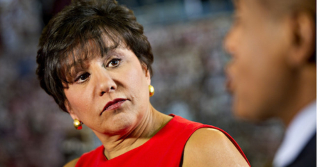 Permalink to: "Stanford Gets Penny Pritzker For Commencement"