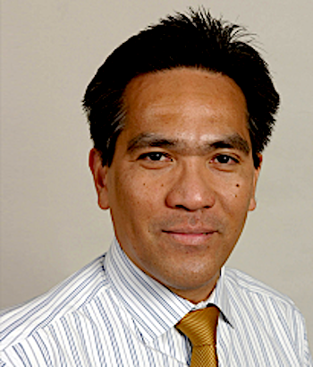 Headshot of Rod Garcia, assistant dean of admissions at MIT Sloan