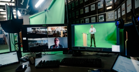 Permalink to: "MBA Classroom of the Future: Hologram Professors"