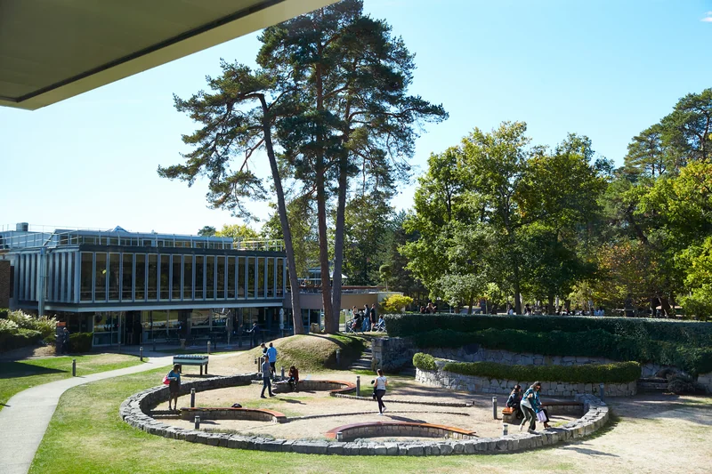 Poets&Quants’ MBA Program Of The Year For 2023: INSEAD